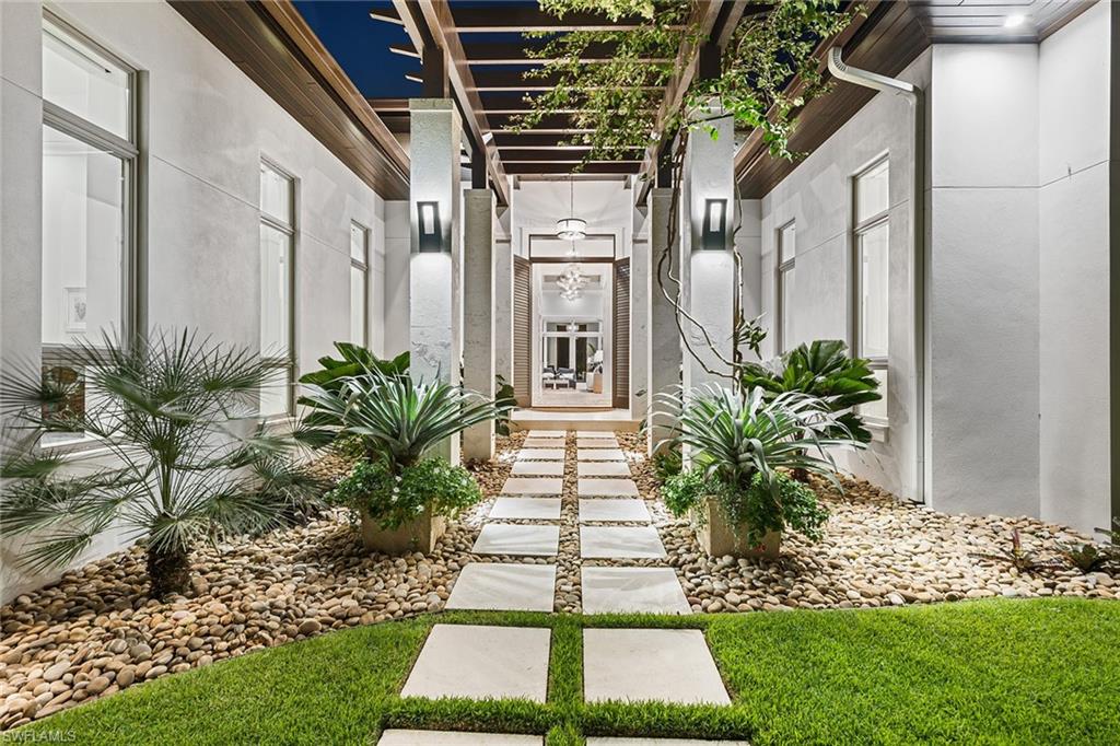 AQUALANE SHORES - Residential