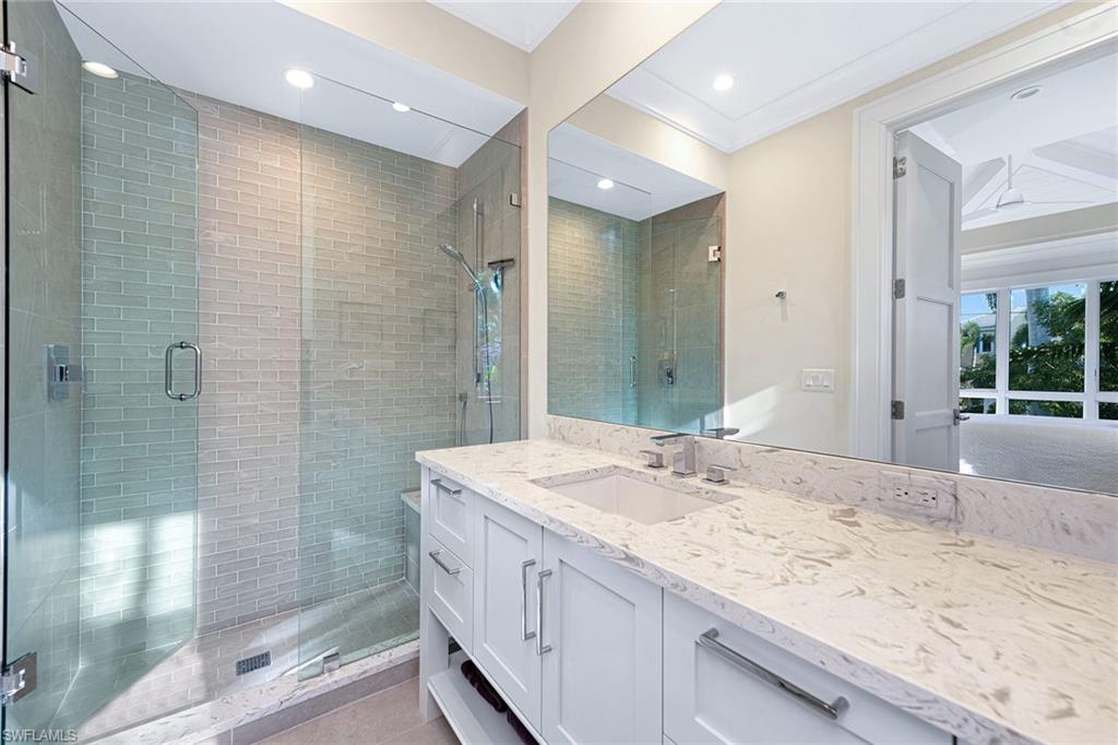 AQUALANE SHORES - Residential