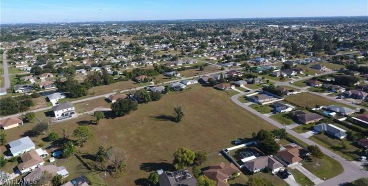 CAPE CORAL - Land