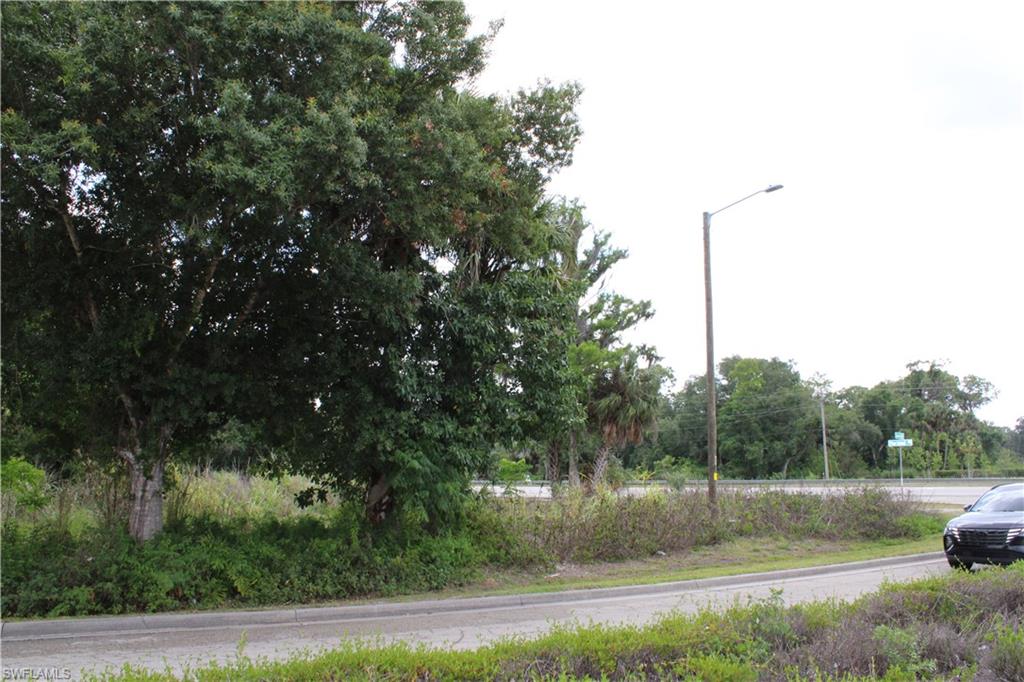 CAPE CORAL - Land