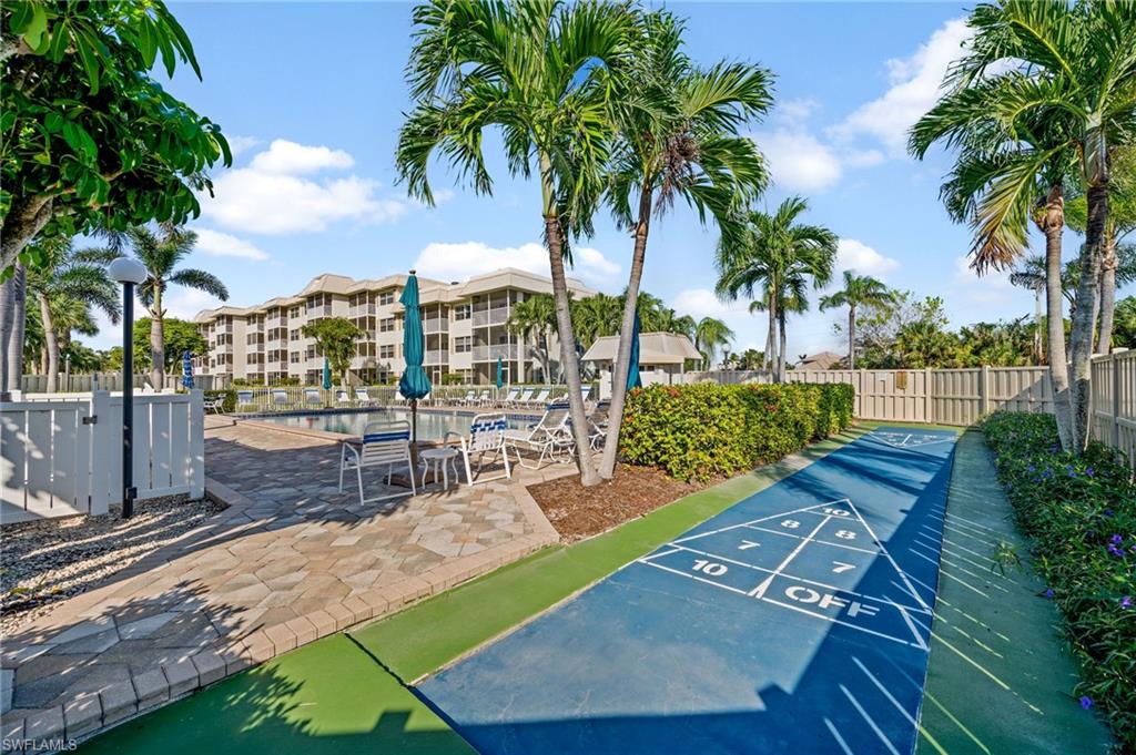 FRENCH VILLAGE OF MARCO - Residential