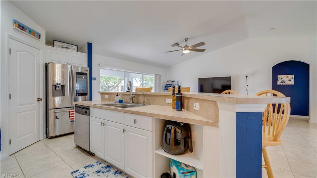 CAPE CORAL - Residential Lease