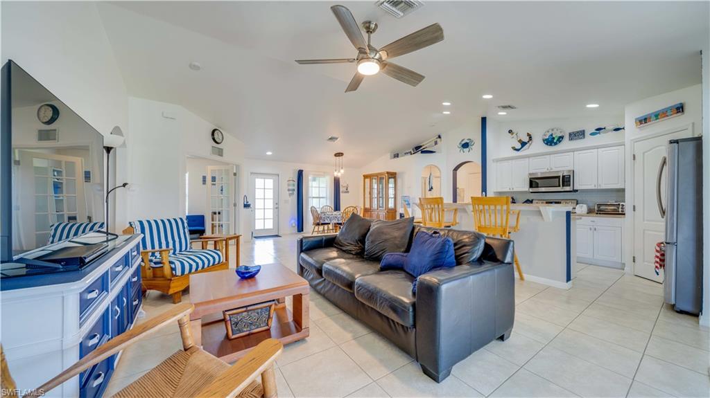 CAPE CORAL - Residential Lease