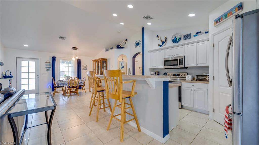 CAPE CORAL - Residential Lease