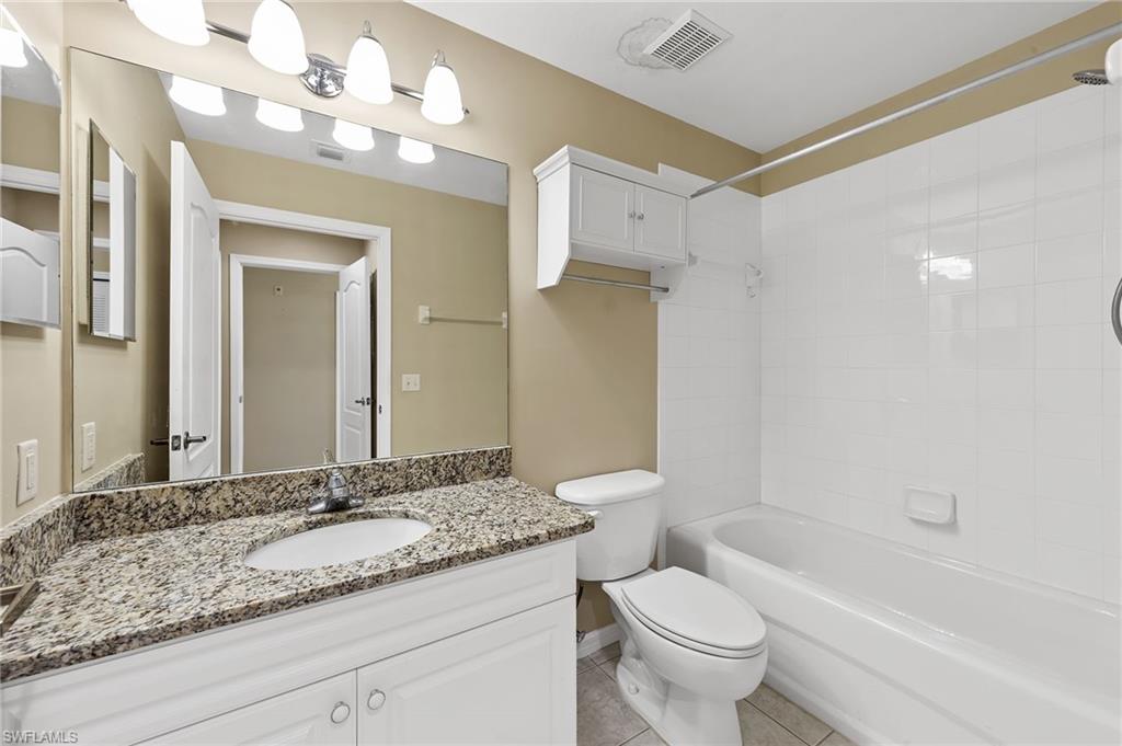 LAKESIDE GREEN - Residential