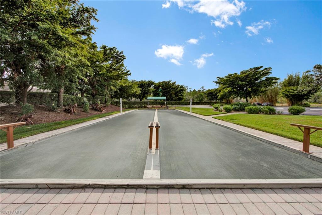 LAKESIDE GREEN - Residential