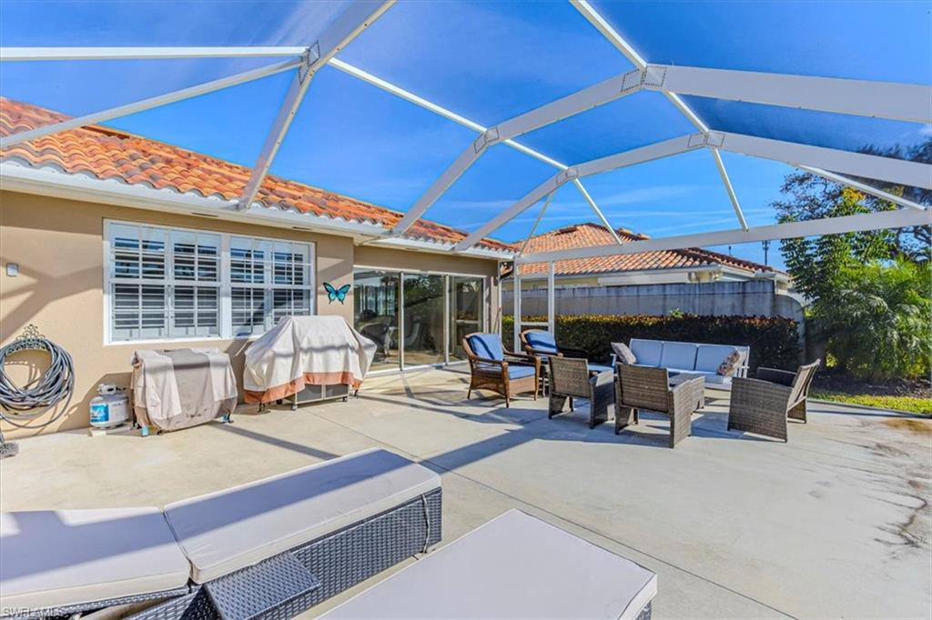 VILLAGE WALK - Residential