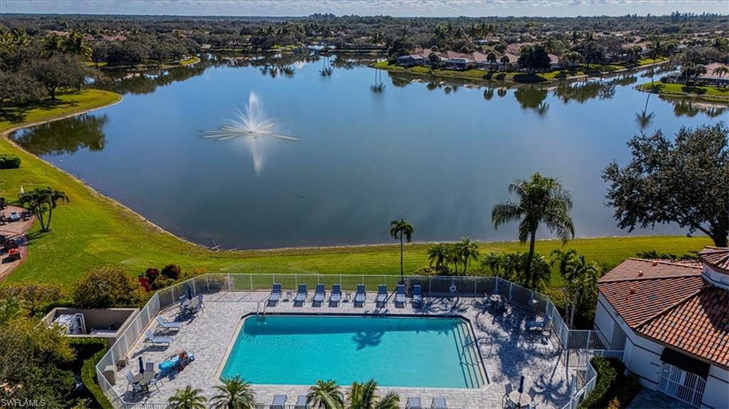 VILLAGE WALK - Residential