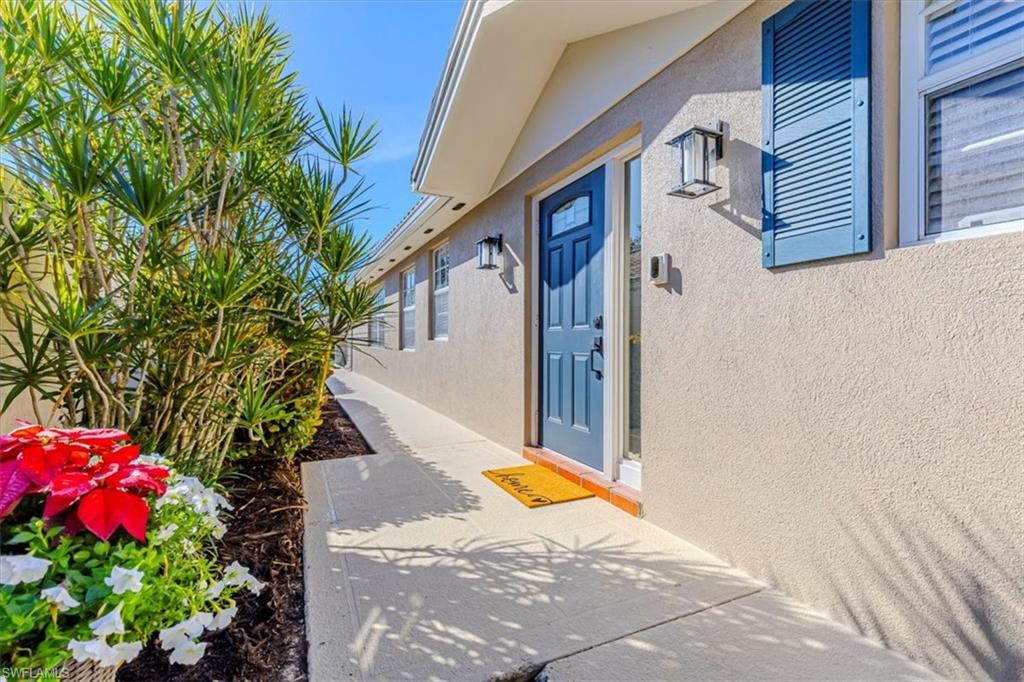 VILLAGE WALK - Residential