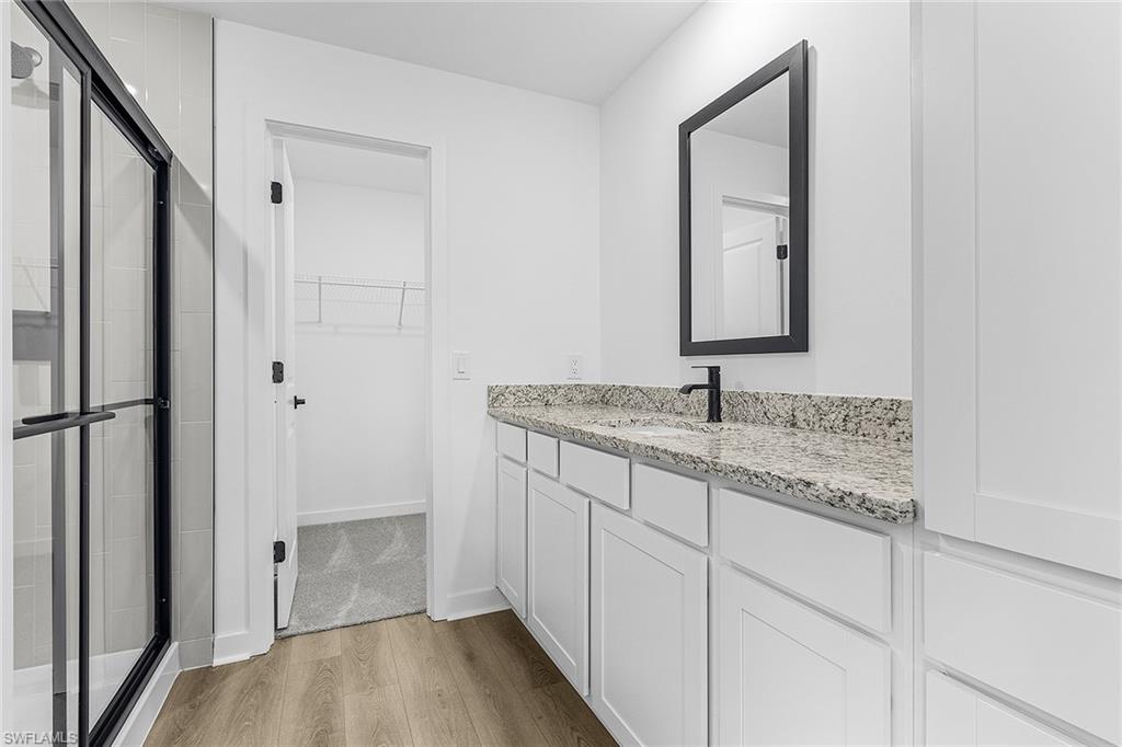 MIRROR LAKES - Residential