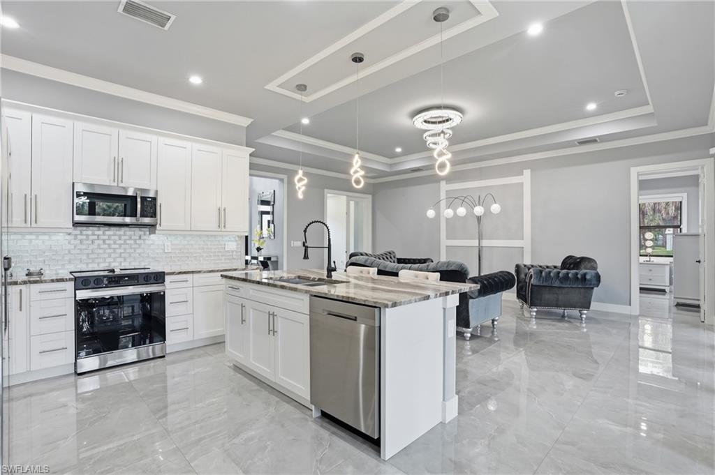 GOLDEN GATE ESTATES - Residential