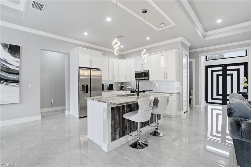 GOLDEN GATE ESTATES - Residential