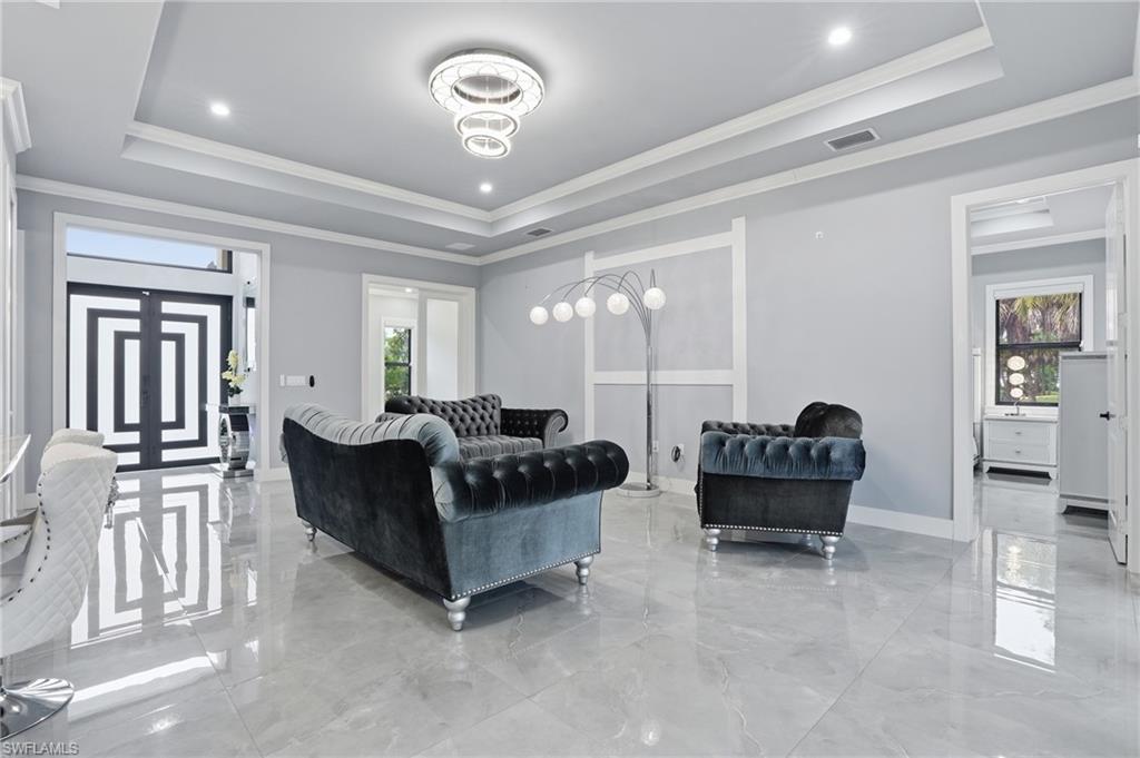 GOLDEN GATE ESTATES - Residential