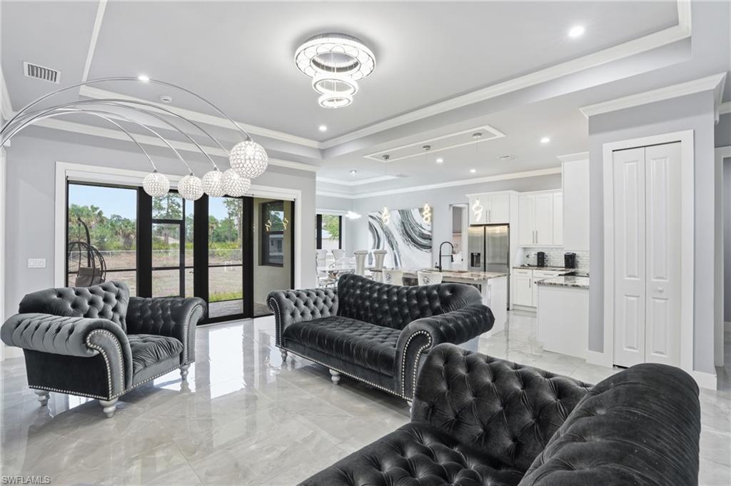 GOLDEN GATE ESTATES - Residential