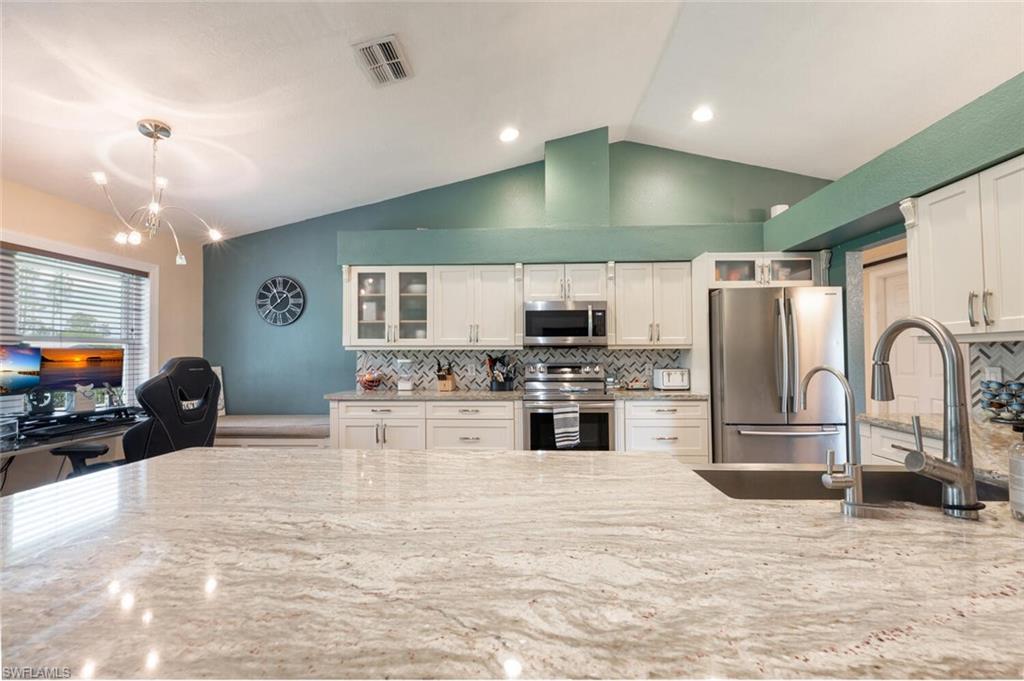 GOLDEN GATE ESTATES - Residential