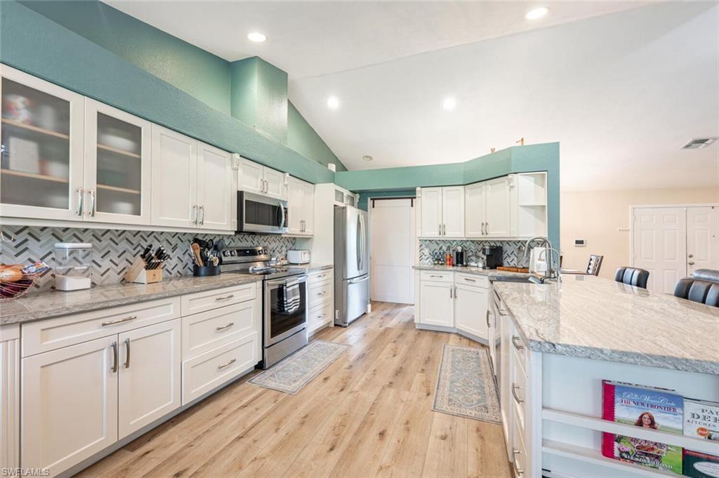 GOLDEN GATE ESTATES - Residential