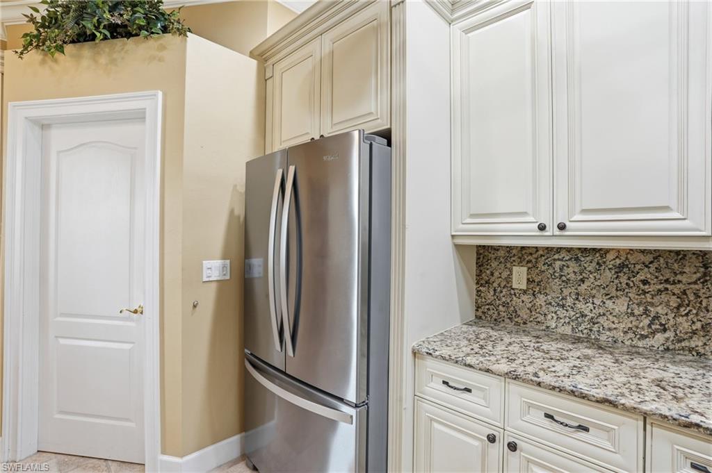 VILLAS AT OLDE HICKORY - Residential