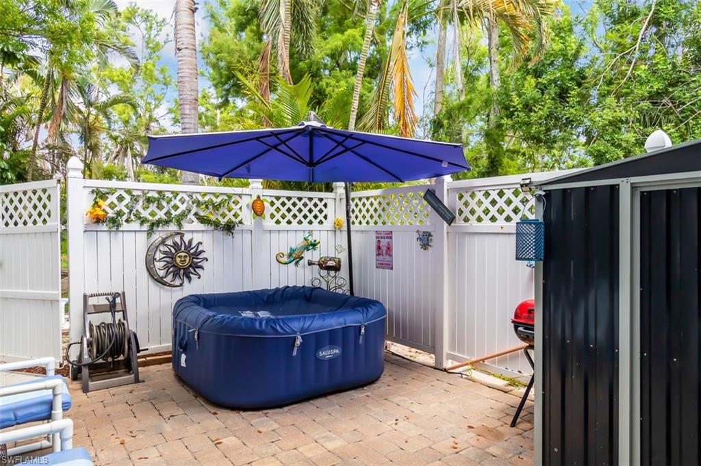 VILLAGE OF WHISKEY CREEK - Residential