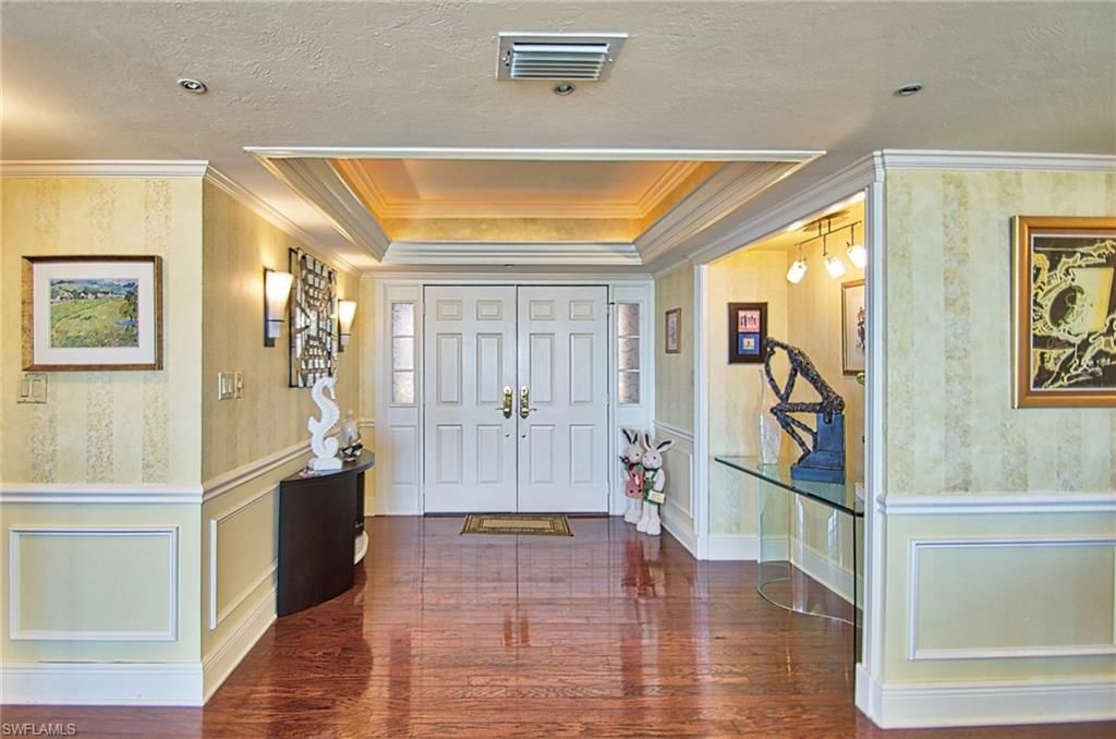 Photo of 4031 Gulf Shore BLVD N #8E, NAPLES, FL 34103 (MLS # 224084837)