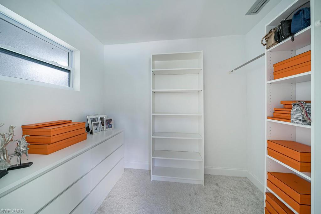 MOORINGS - Residential