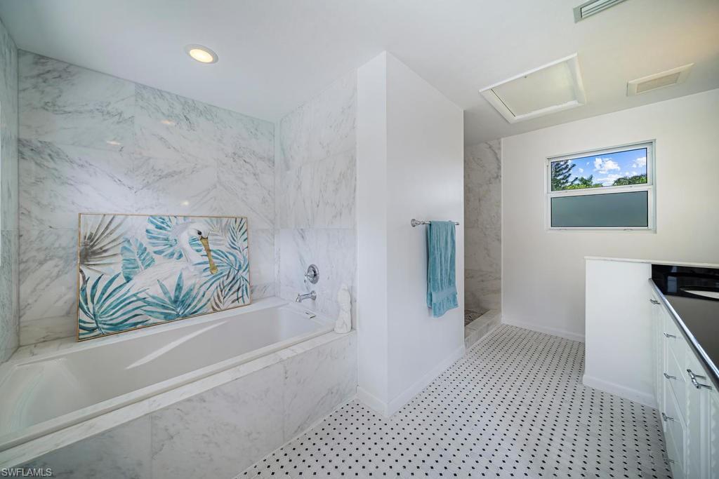 MOORINGS - Residential