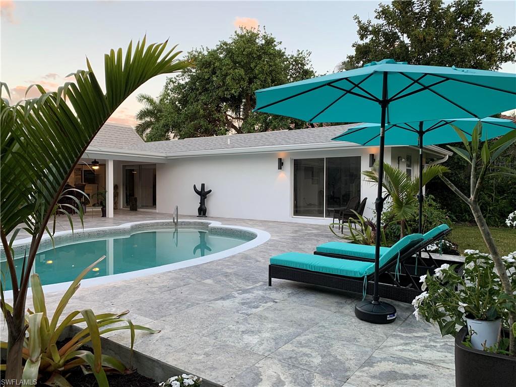 MOORINGS - Residential