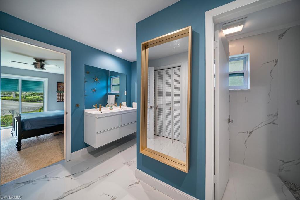 MOORINGS - Residential