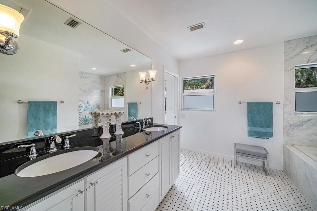 MOORINGS - Residential