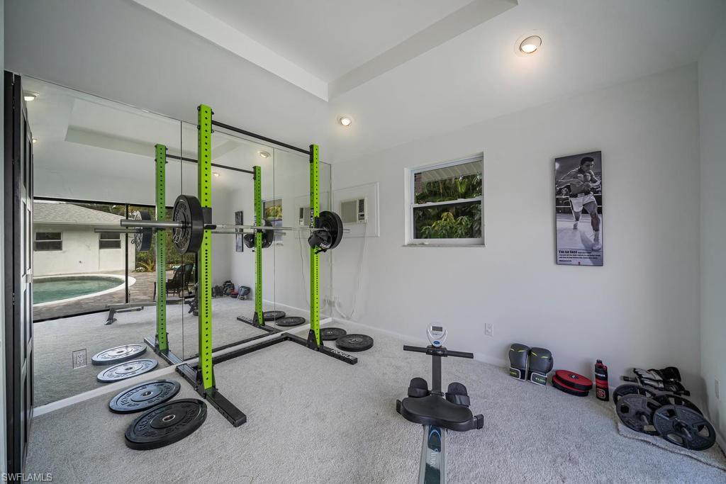 MOORINGS - Residential