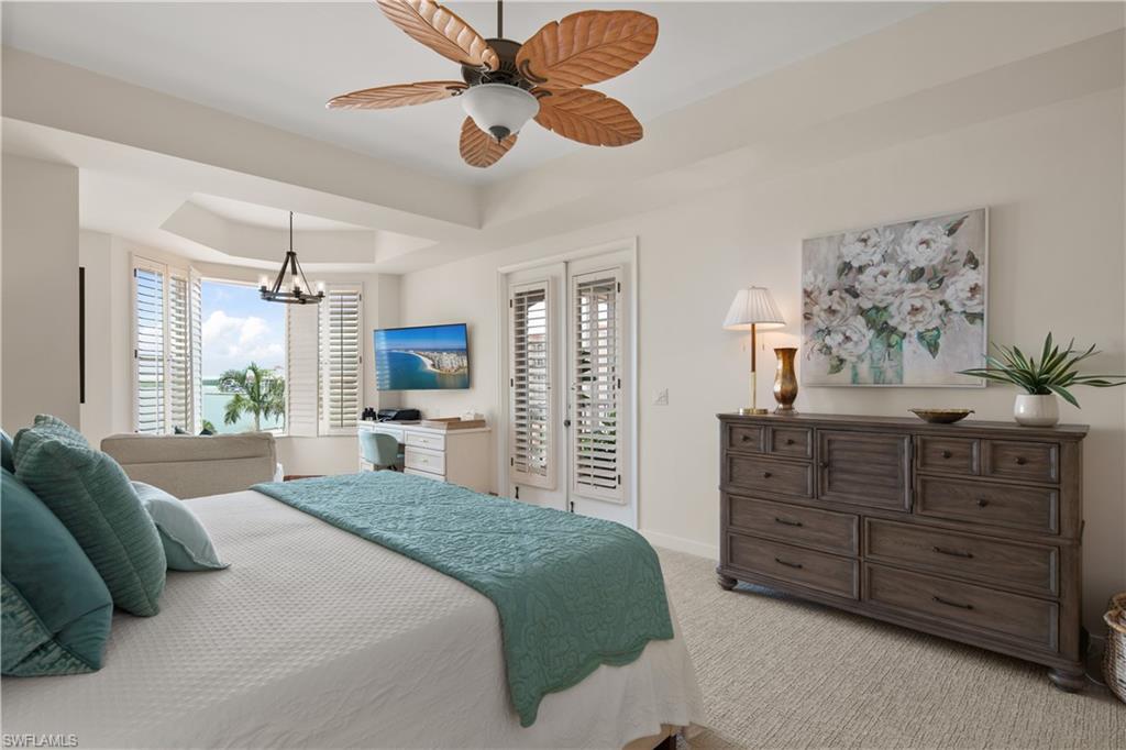 ROYAL MARCO POINT - Residential