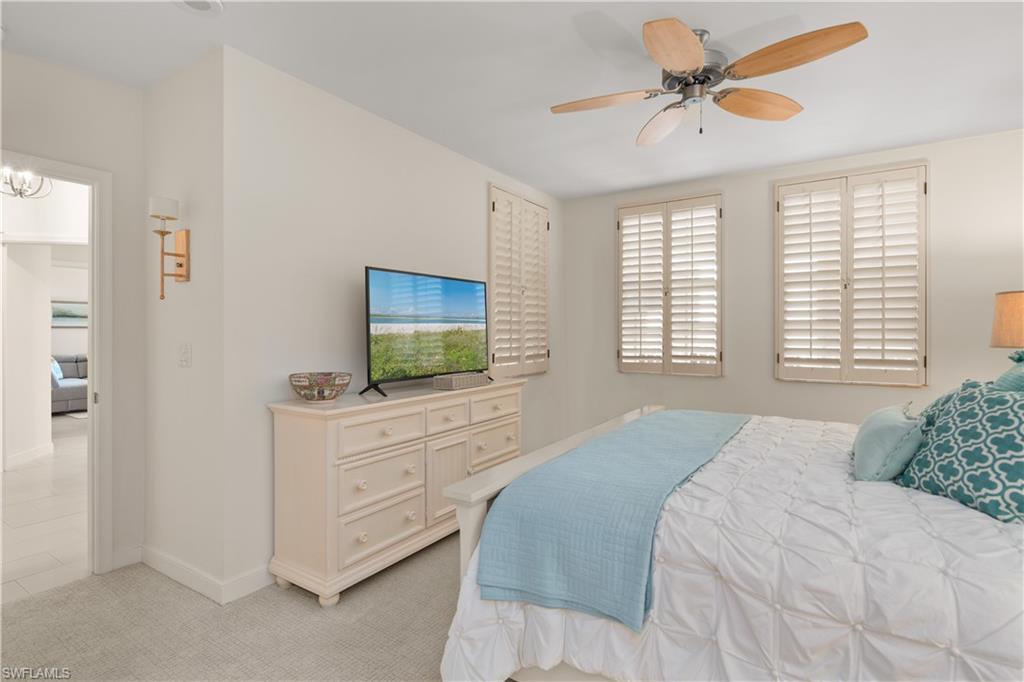 ROYAL MARCO POINT - Residential