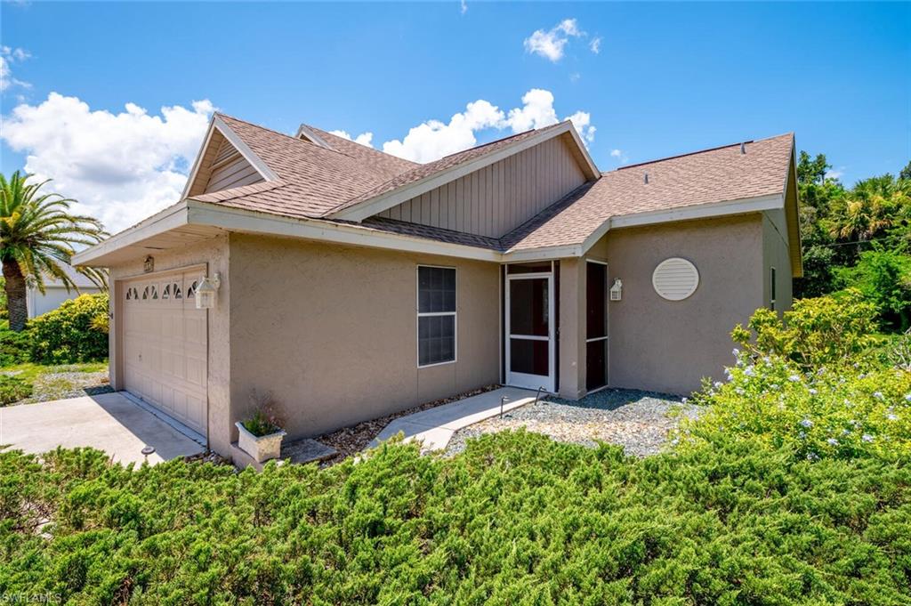 FOUNTAIN LAKES - Residential