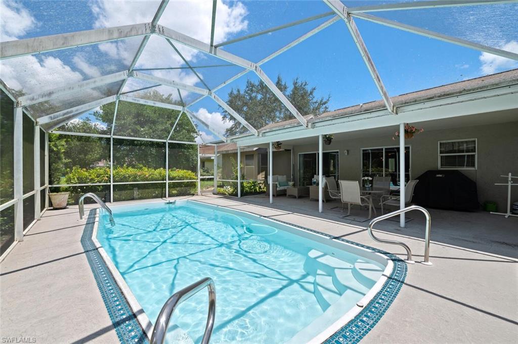 FOUNTAIN LAKES - Residential