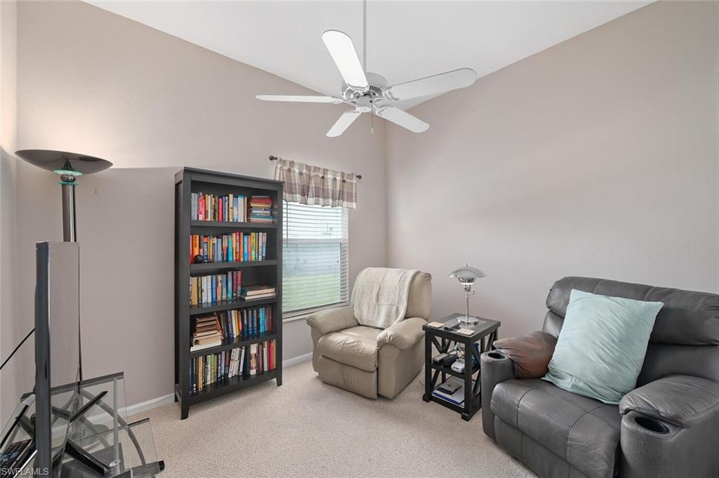 FOUNTAIN LAKES - Residential