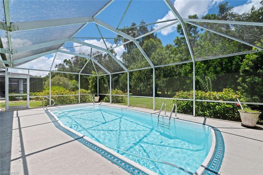 FOUNTAIN LAKES - Residential