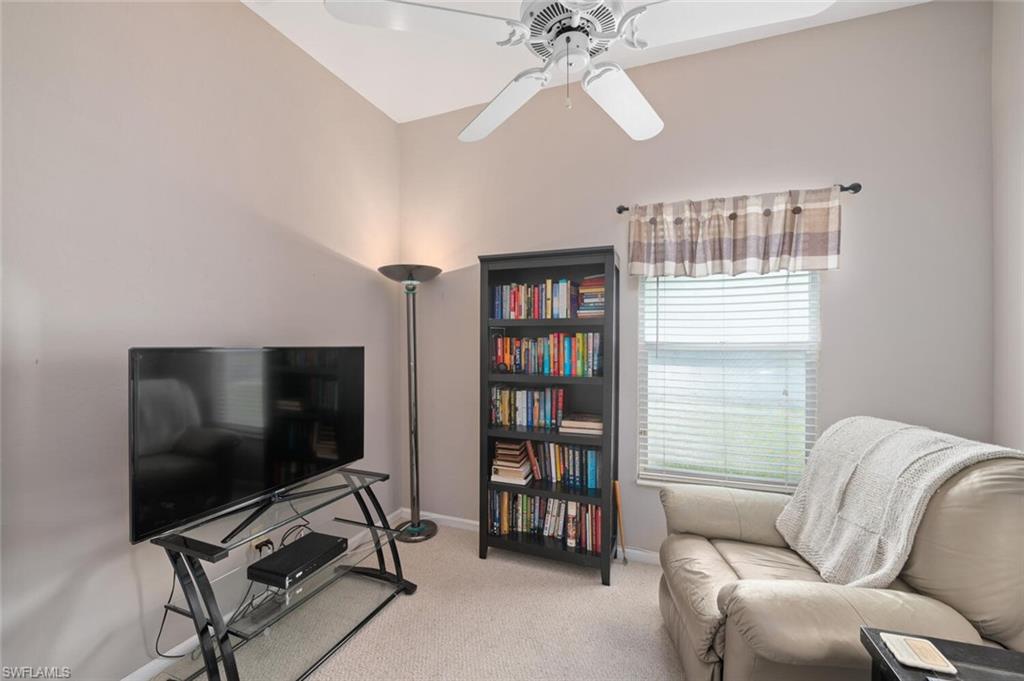 FOUNTAIN LAKES - Residential