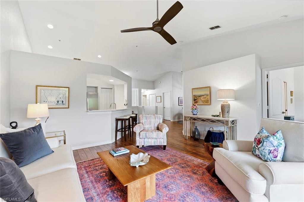 359 Dover PL 203