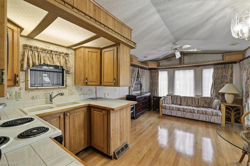 FOUNTAIN VIEW RV RESORT - Residential