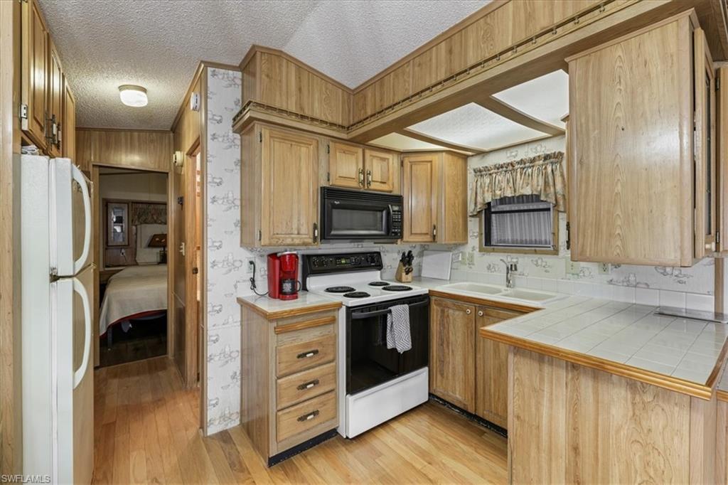 FOUNTAIN VIEW RV RESORT - Residential