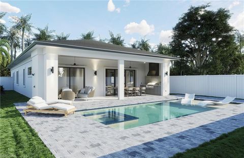 658 93rd AVE N NAPLES FL 34108