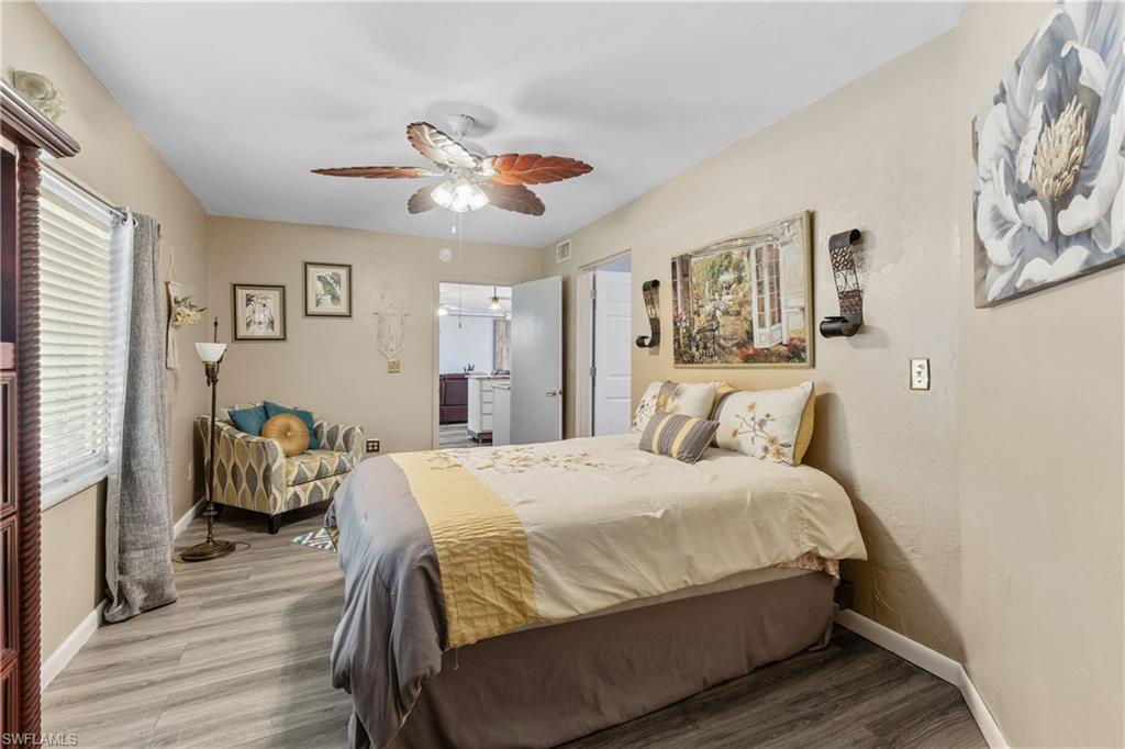 SAN CARLOS PARK - Residential