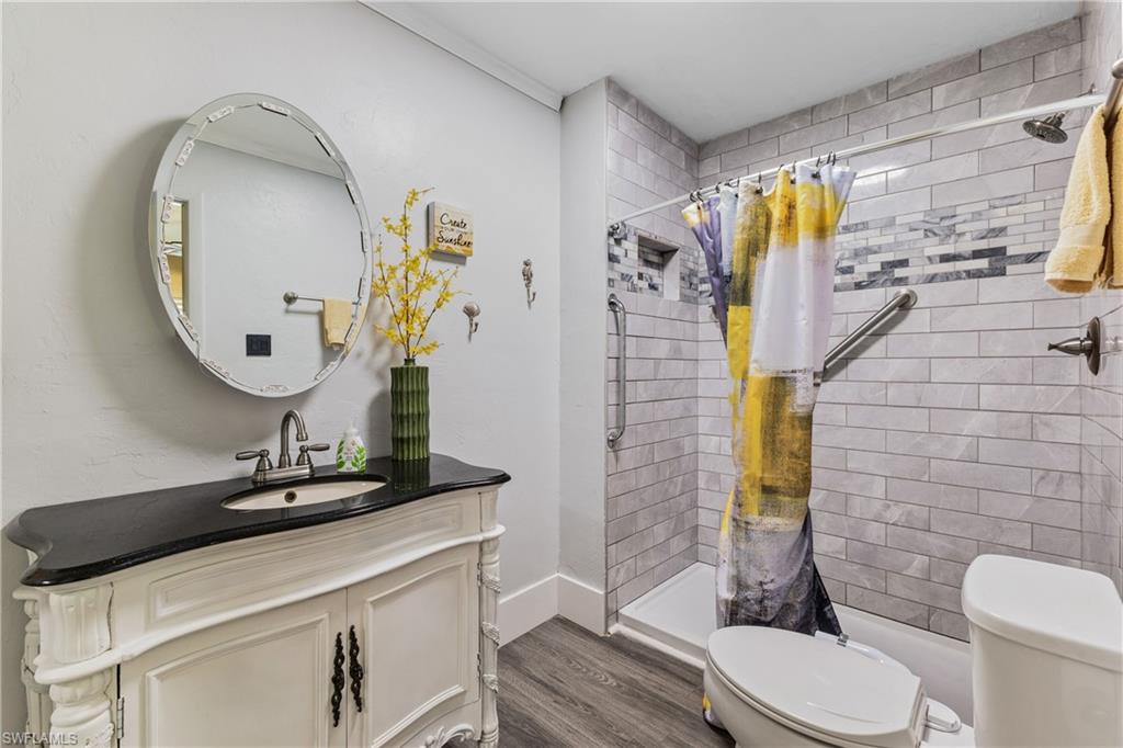 SAN CARLOS PARK - Residential