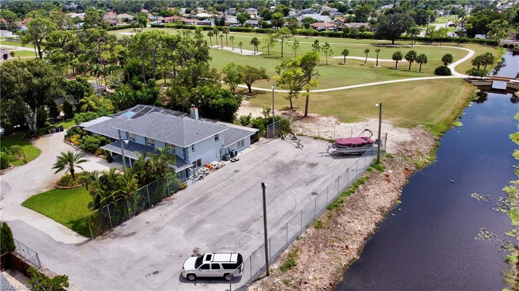 SAN CARLOS PARK - Residential