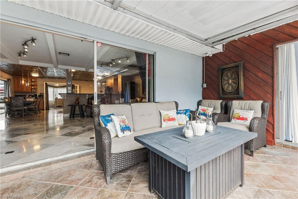 SAN CARLOS PARK - Residential