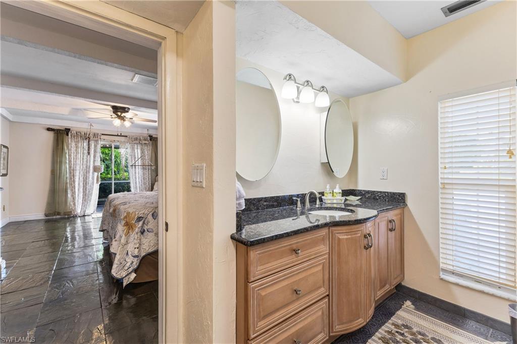 SAN CARLOS PARK - Residential