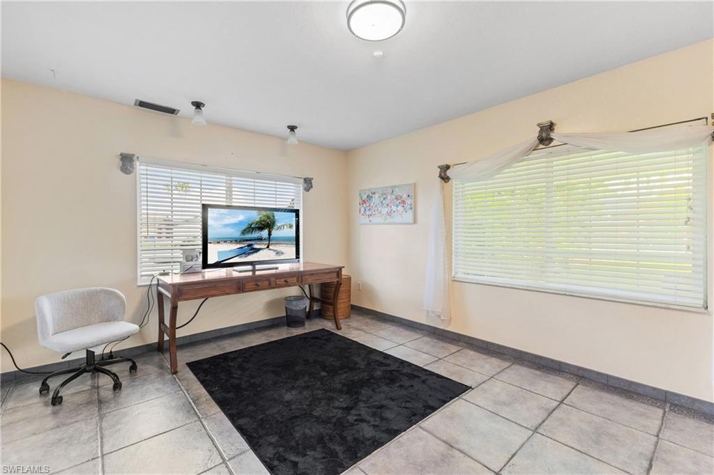 SAN CARLOS PARK - Residential