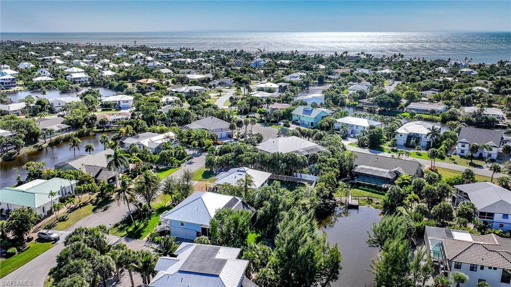 THE ROCKS - Residential