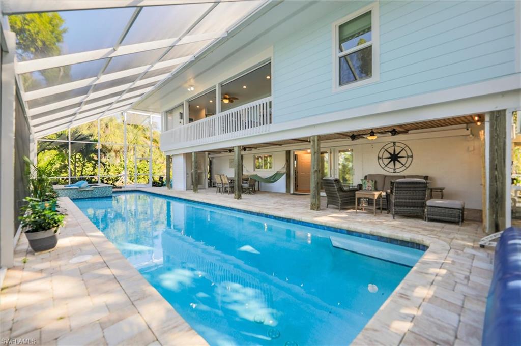 THE ROCKS - Residential