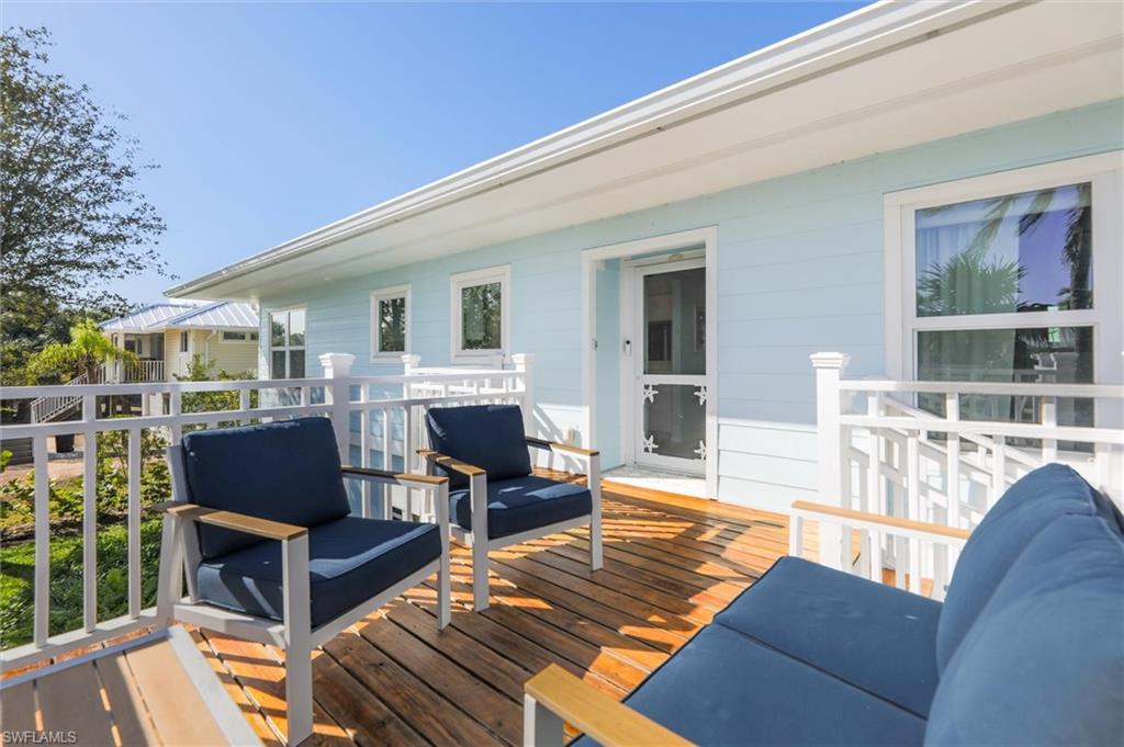 THE ROCKS - Residential