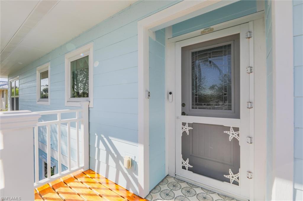 THE ROCKS - Residential